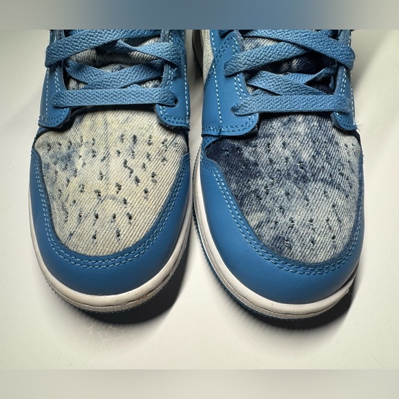 Air Jordan 1 Mid GS Washed Denim, lightly Used Sz 7Y - Picture 3 of 15